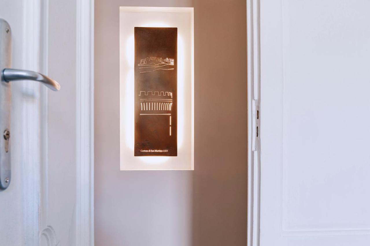 La Smorfia Hotel Napoli Bagian luar foto