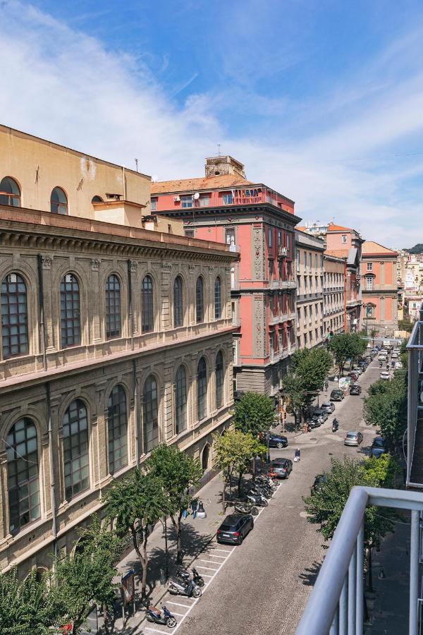 La Smorfia Hotel Napoli Bagian luar foto